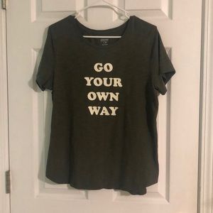 Women’s Old Navy EveryWhere Graphic Tee